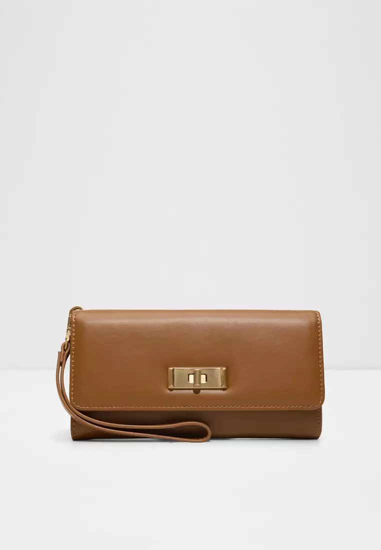63% OFF Feliciana Wallet
