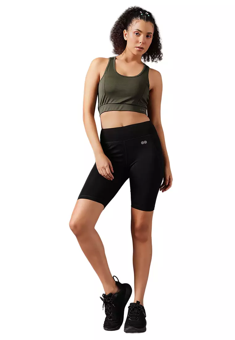78% OFF Snug Fit High-Rise Active Shorts in Black