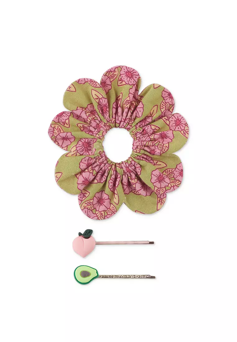 67% OFF Girls Flower Scrunchie And Clip Set