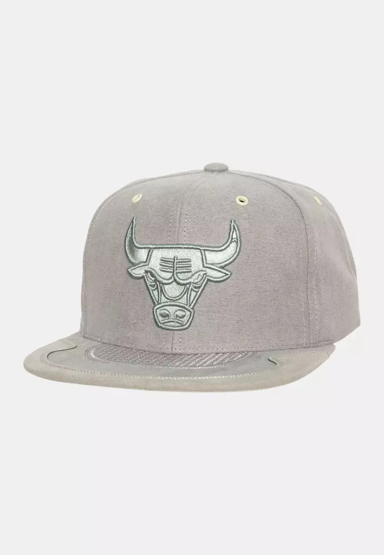 6% OFF Mitchell & Ness Chicago Bulls Day Four Pro Snapback Cap