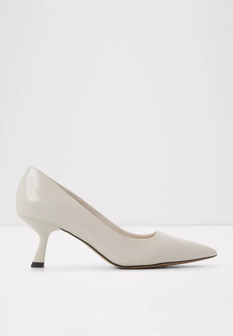 61% OFF Hennlee Heeled Shoes