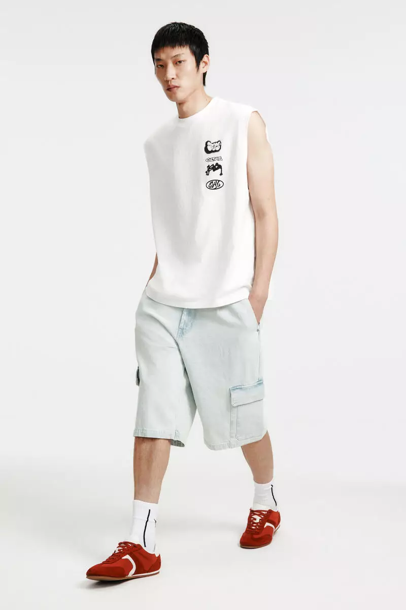 39% OFF Loose Fit Cargo denim shorts