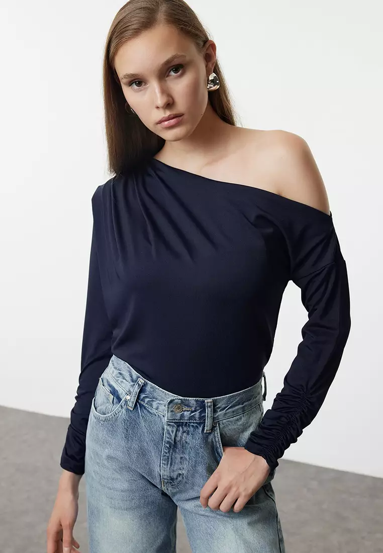 73% OFF Trendyol Shirred Top