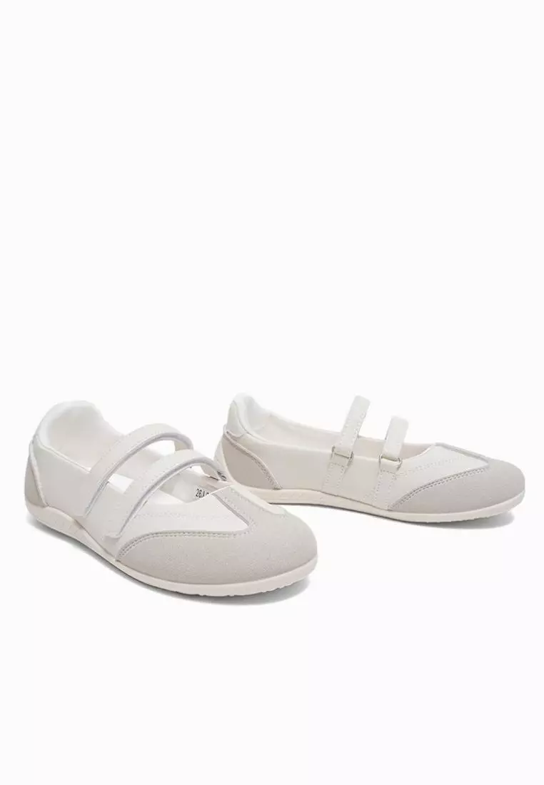 35% OFF Cova Mary Jane Sneakers