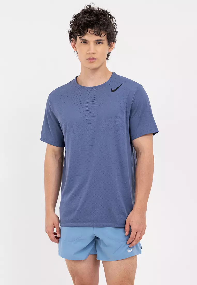 39% OFF NIKE AeroSwift Running Top