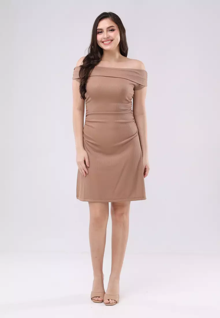 65% OFF Textured Knits Short Sleeves Dress