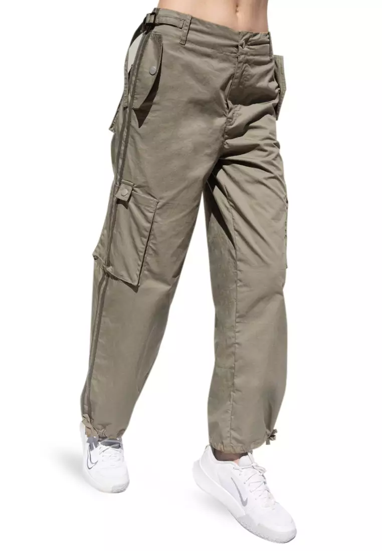60% OFF Straight Leg Cargo Pants With Stripe Detail