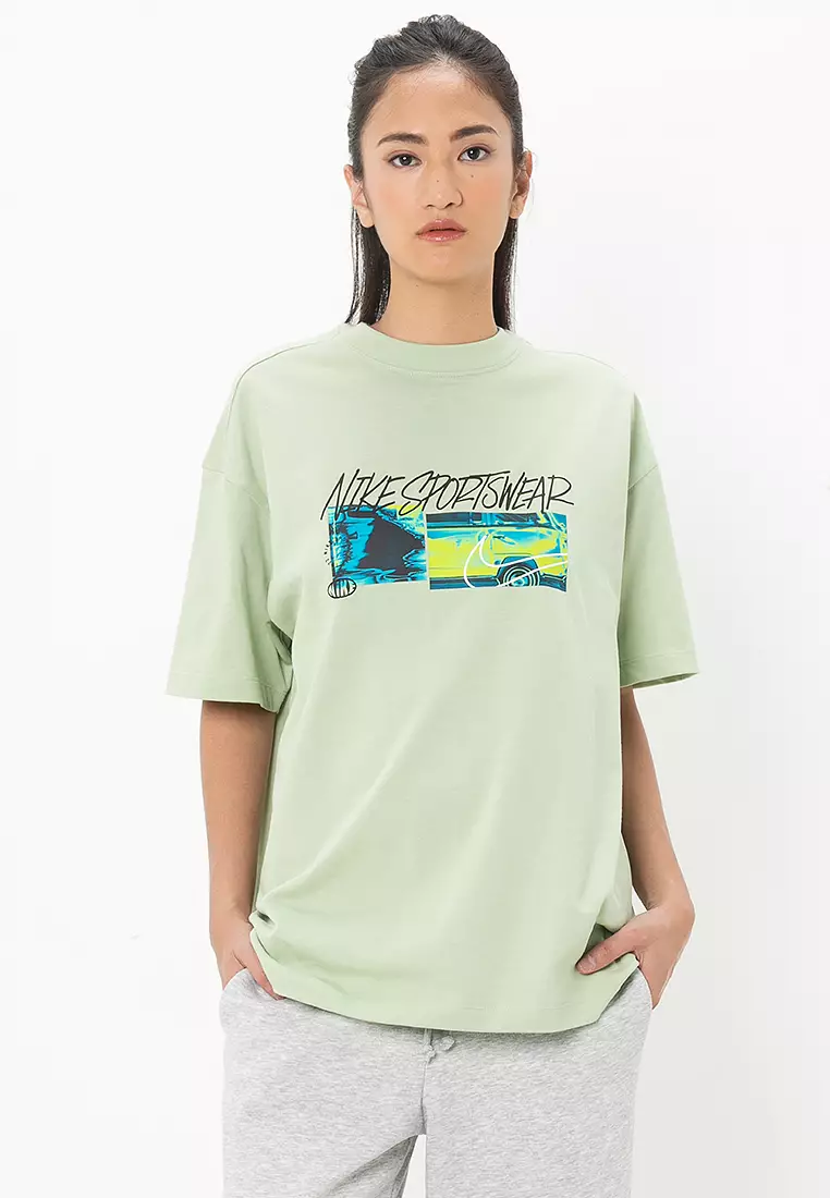 44% OFF NIKE Graphic Sportswear T-Shirt