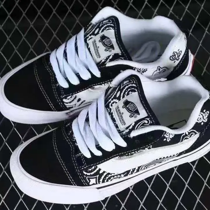 77% OFF Fashion shoes Black shoes Unisex Low cut Sports Shoes-Rubber shoes Sneakers Sports shoes for Men and women and kids