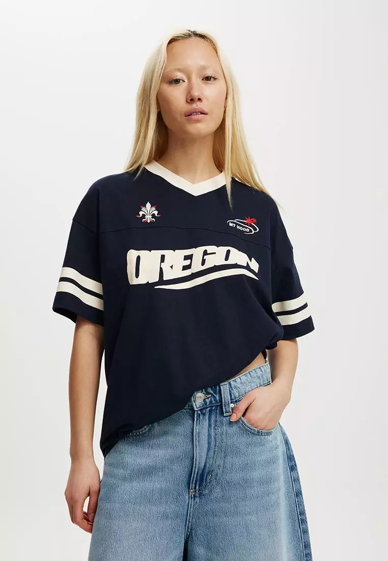 59% OFF Cotton On V Neck Oversized Sporty