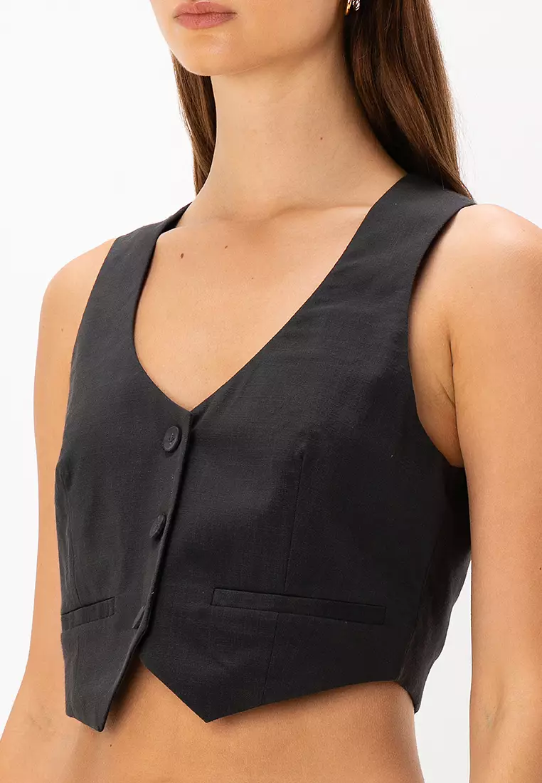 75% OFF Alba Sleeveless Crop Fit Vest Tailored