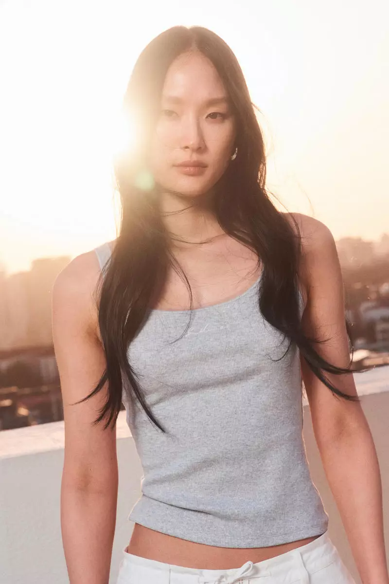 72% OFF Mesh-trimmed vest top