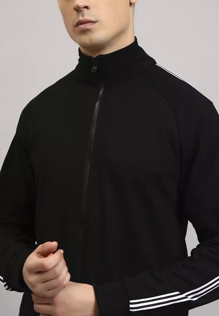 83% OFF Fitleasure Men's CoreSync High-Neck Performance Black Jacket