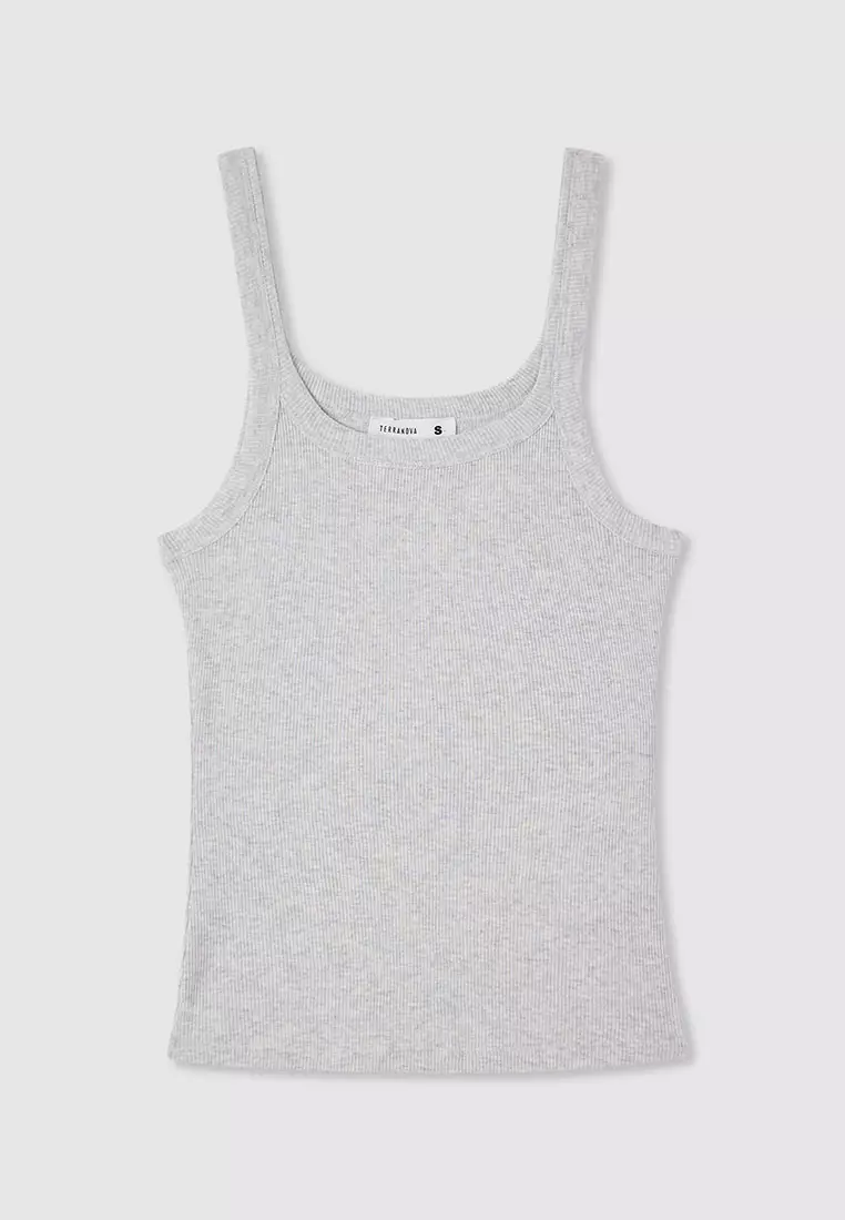 11% OFF Woman Top